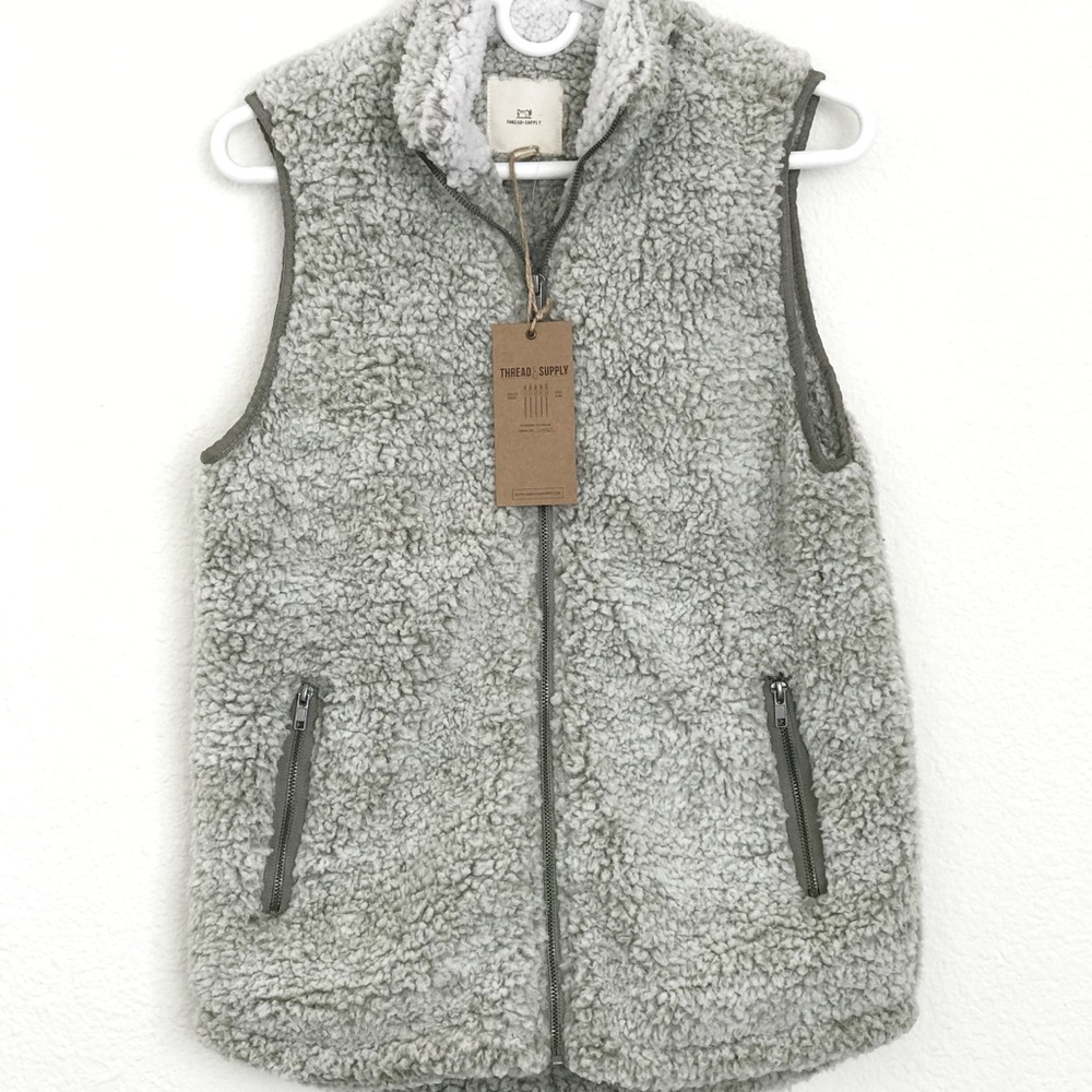 🆕 New Stock! Thread + Supply Sherpa Vest - Sage